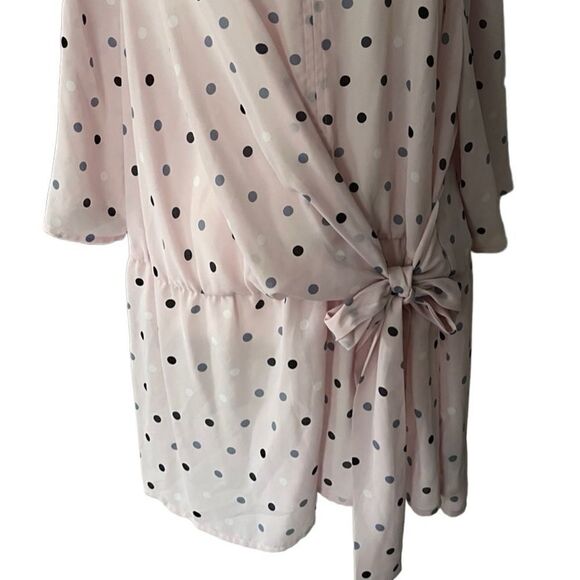Lane Bryant light pink polka dot tie front tunic size 20 - Picture 3 of 9